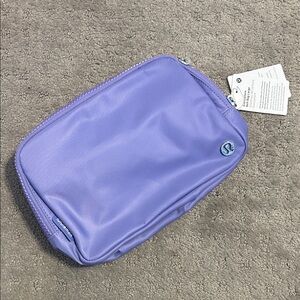NWT Lululemon Everywhere Belt Bag Large